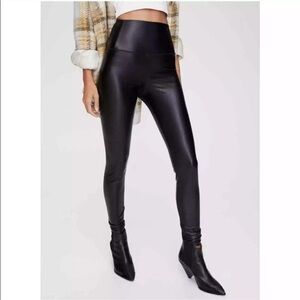 Aritzia Wilfred Free Daria Pant High-Waisted Vegan Leather Leggings